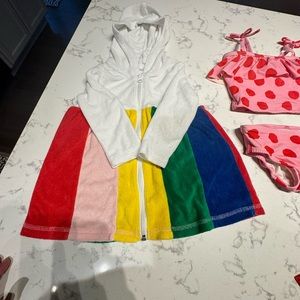 Hanna Andersson rainbow terry cloth cover up size 18-24 months 80